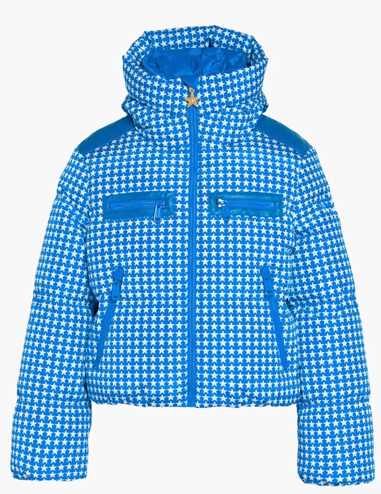 blue and white ski jacket