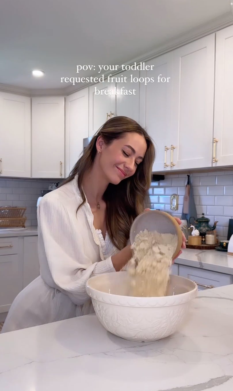 Trad wife Lex Delarosa makes homemade Fruit Loops for her toddler.