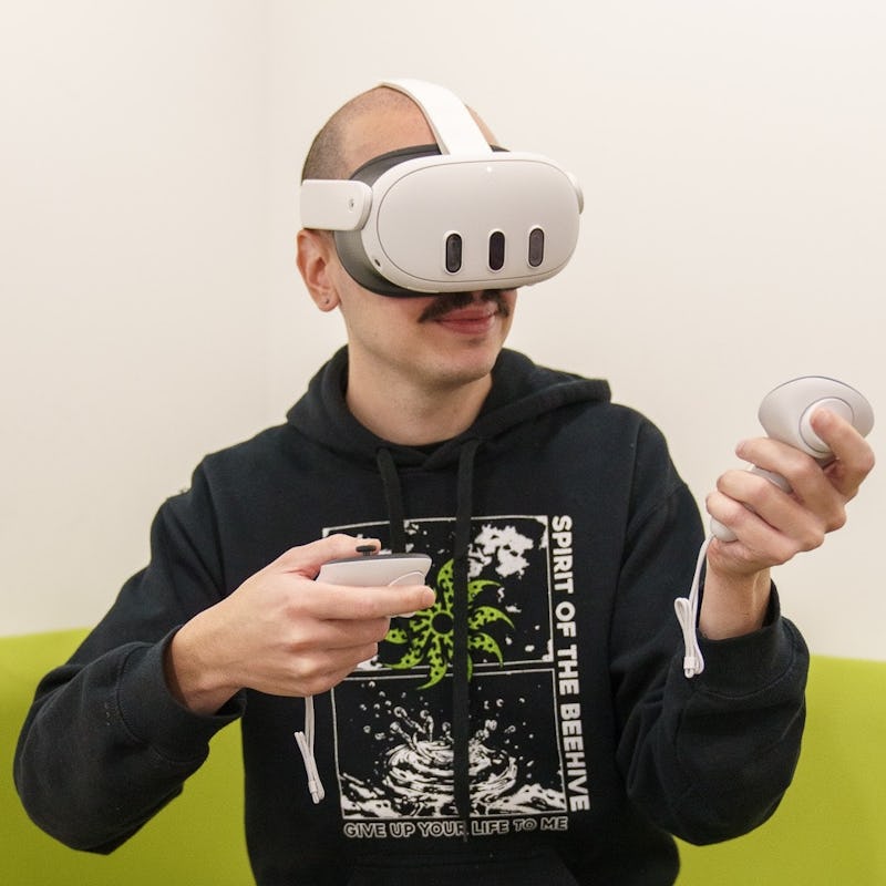 Inverse editor James Pero wearing the Meta Quest 3 mixed reality headset