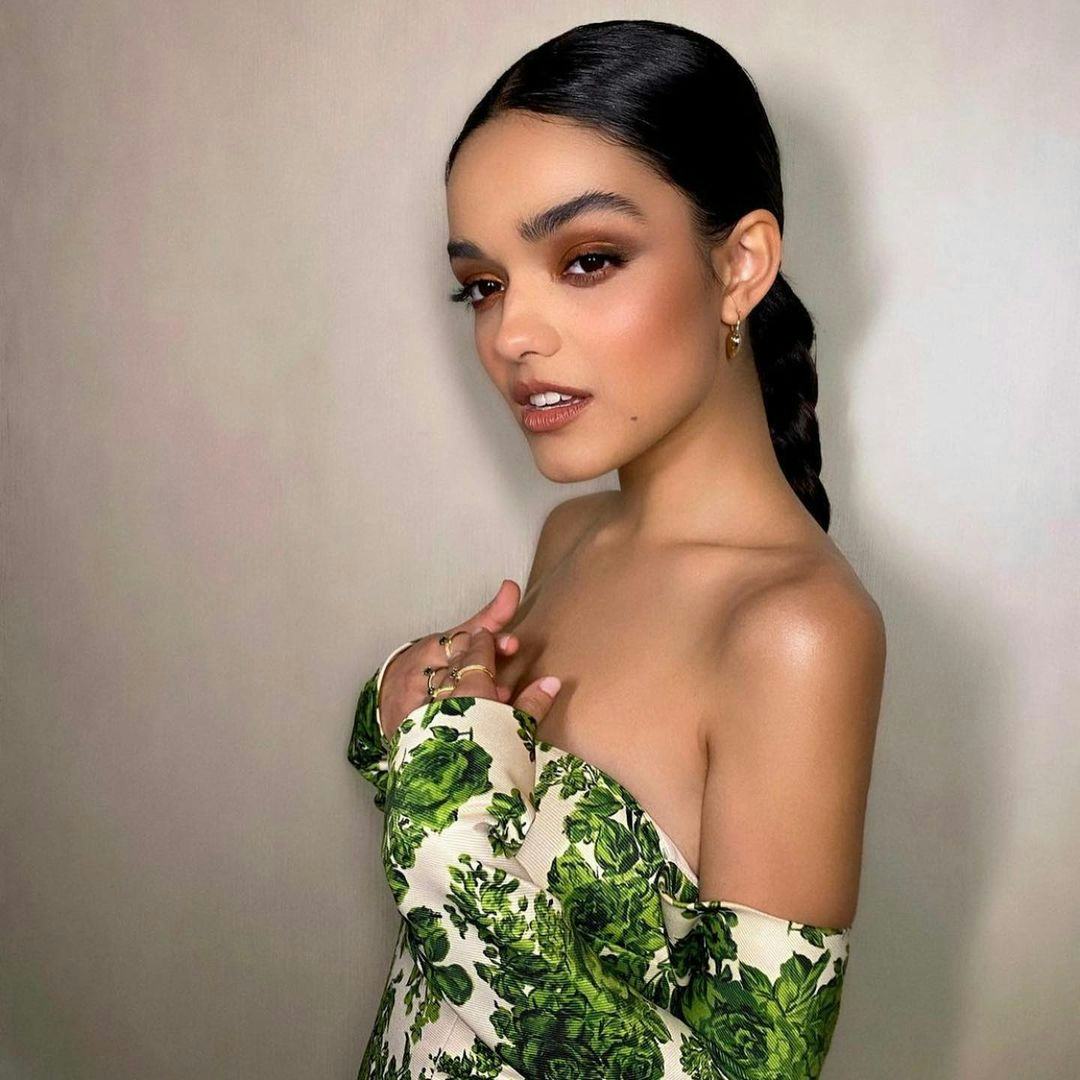 Copper makeup pigments are on-trend for 2024.