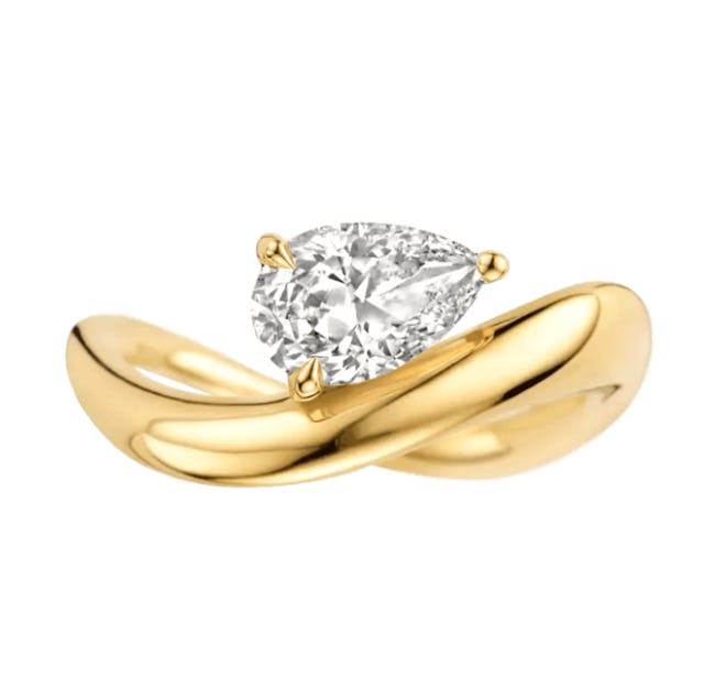 Jackie Pear Ring