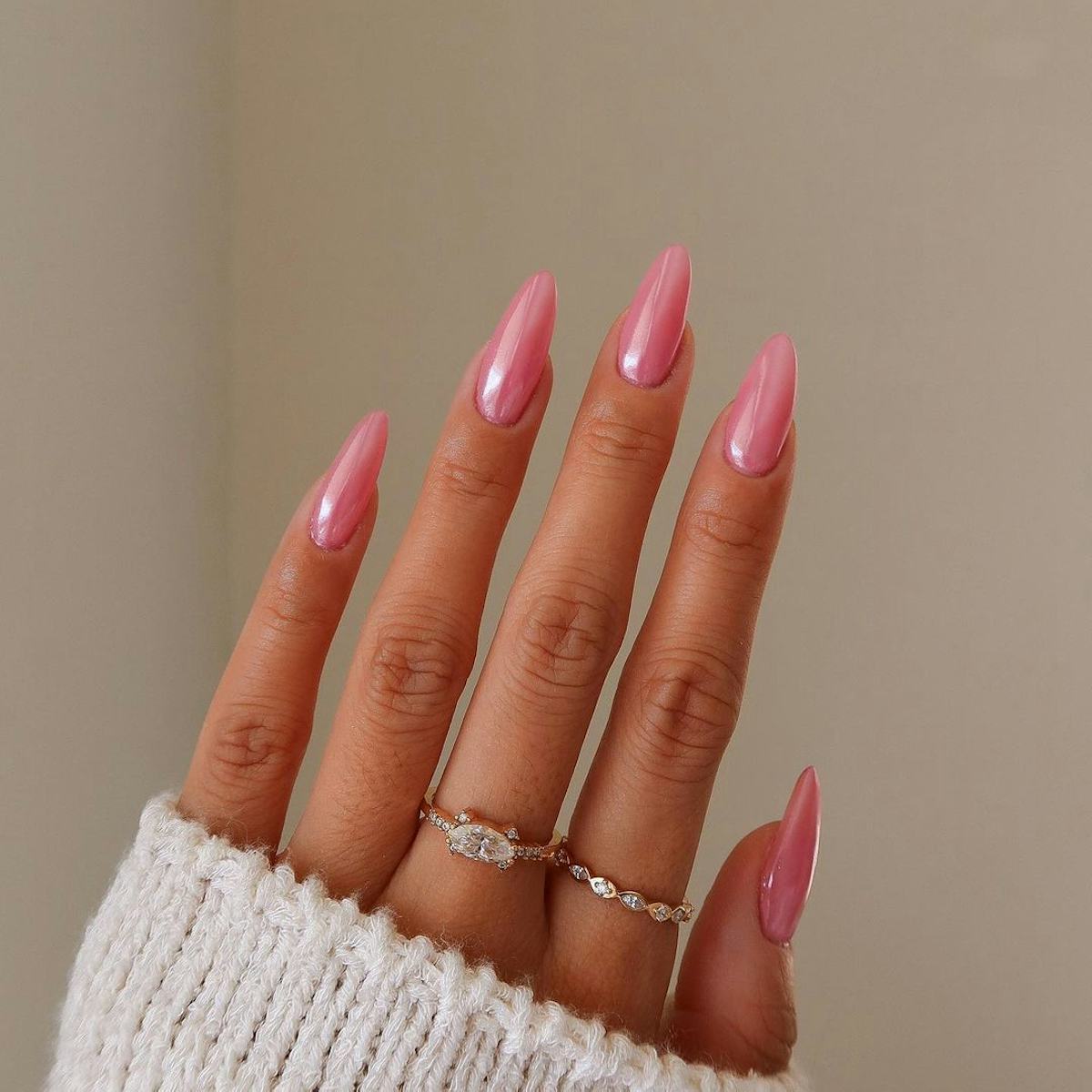 Minimal Pink Flare Nails That Shine
