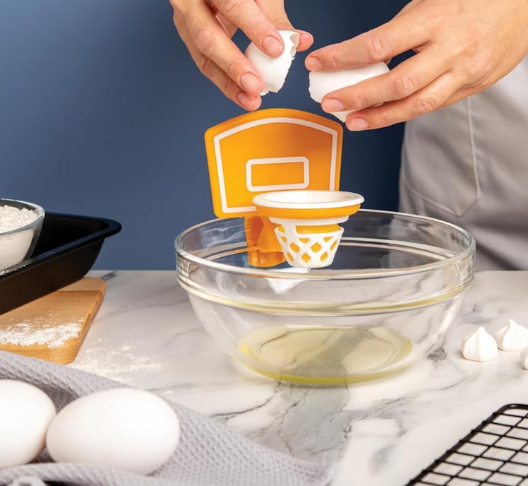 OTOTO Dunk N' Egg Yolk Separator