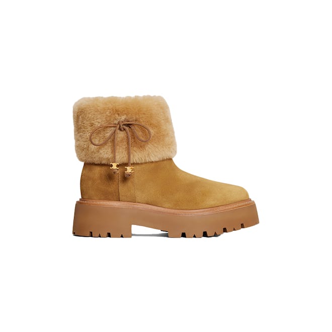 Bulky Cropped Boot with Triomphe Tassels in Suede Calfskin and Shearling