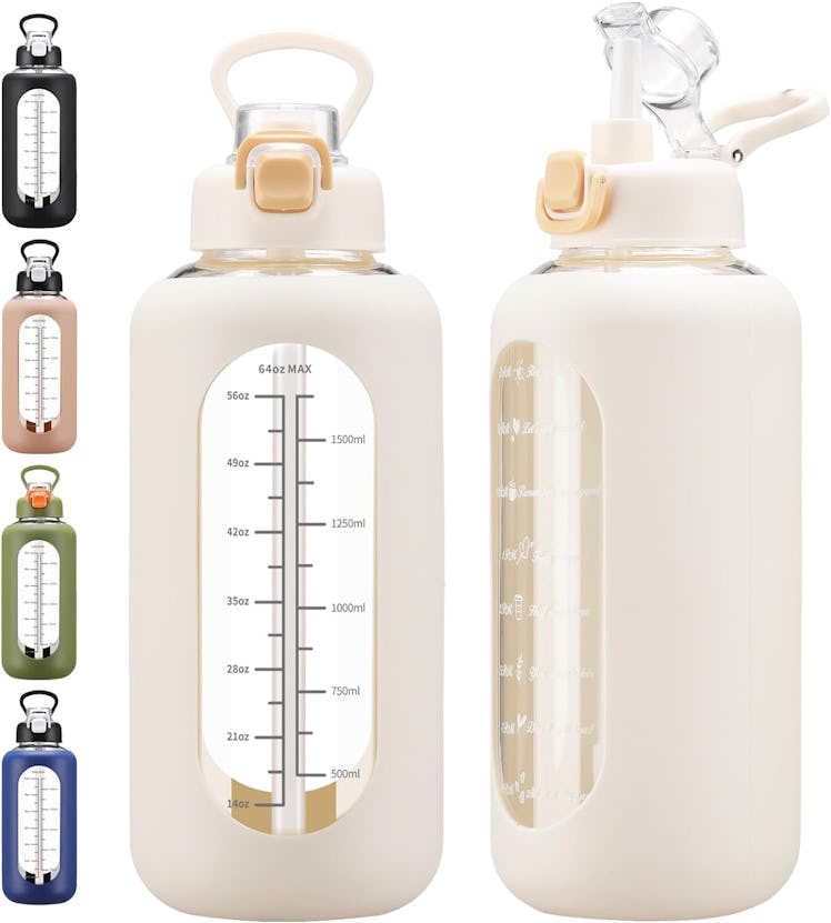 chunmo 64-Ounce Glass Water Bottle