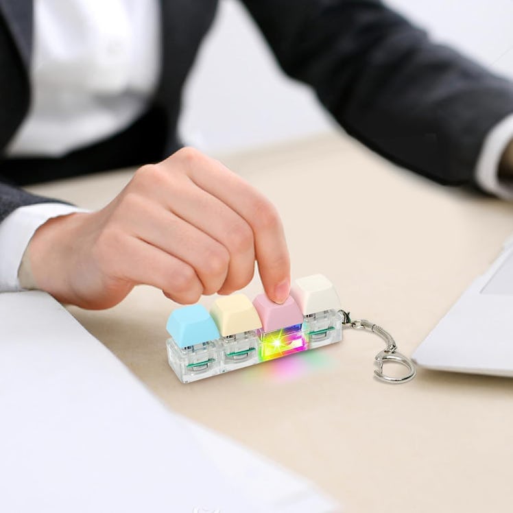 Cozymate Keyboard Fidget Keychain