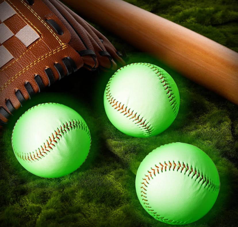 Farrdun Glow-in-The-Dark Baseball (3-Pack)