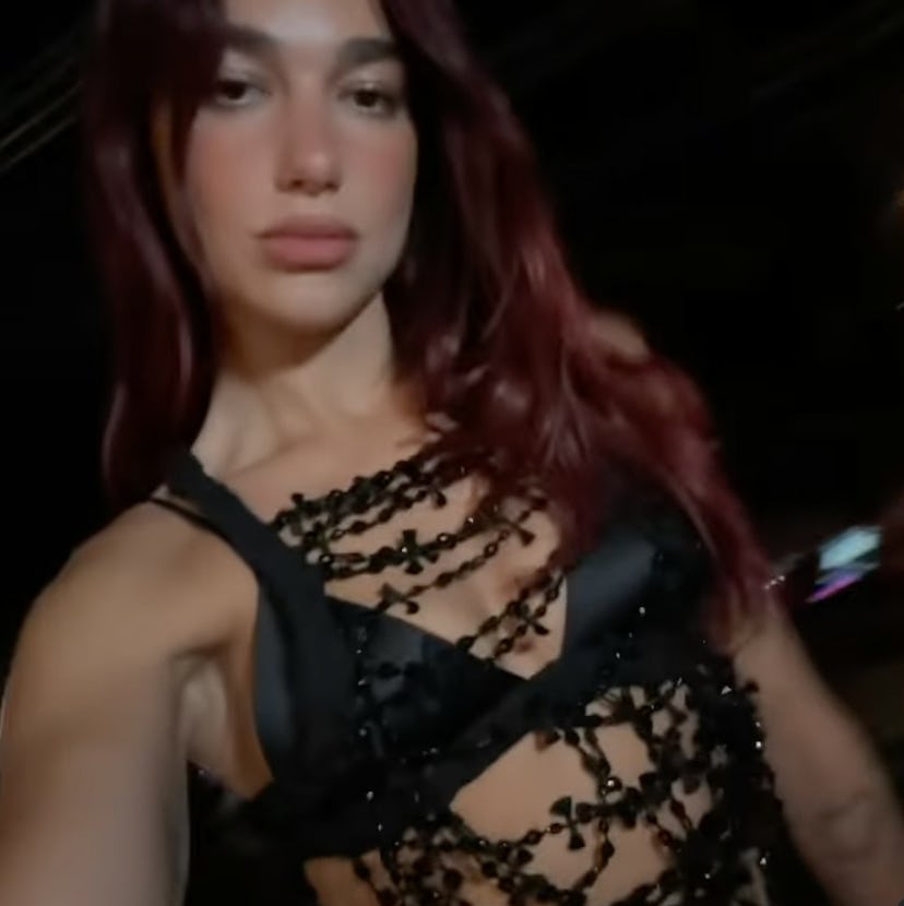 Dua Lipa’s exposed bra was so fall-coded.