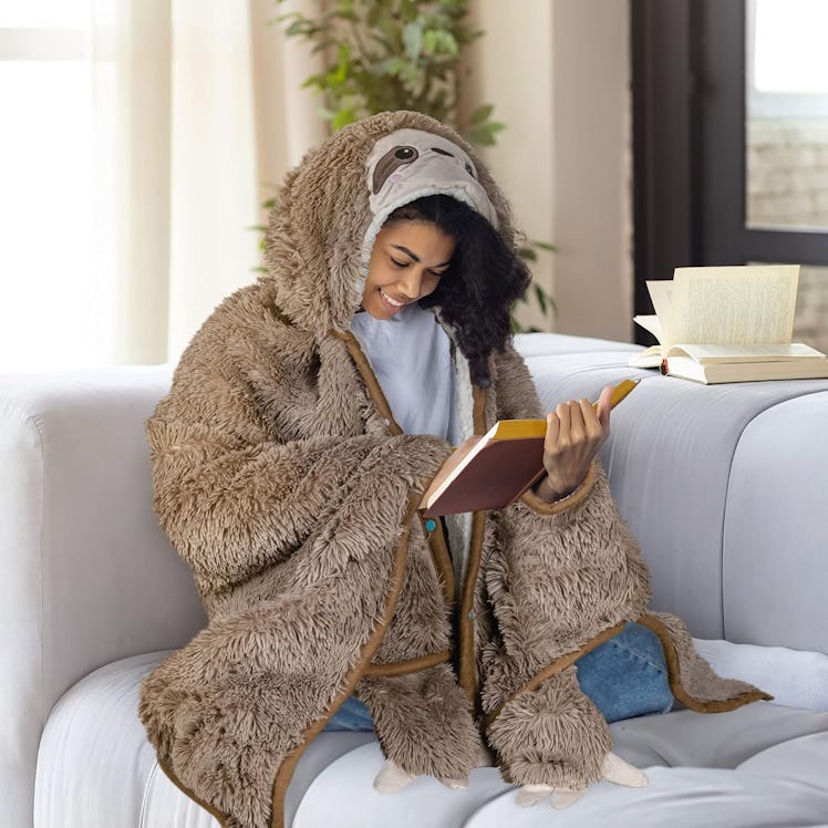 HappyFuel Wearable Sloth Blanket