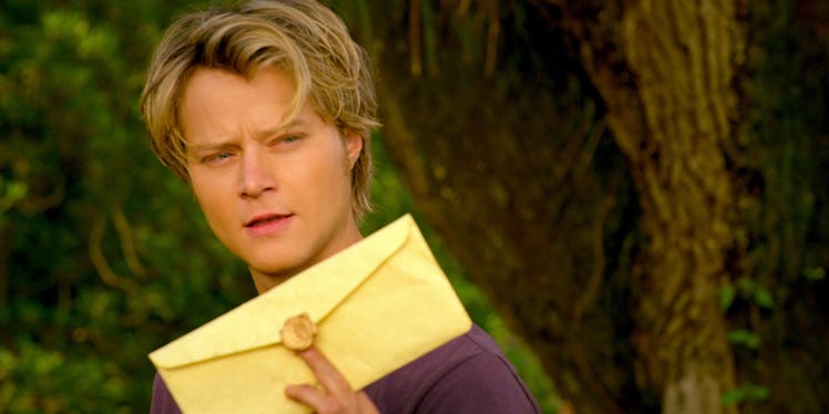 'Outer Banks' pointed out a plot hole related to JJ's auction scene.