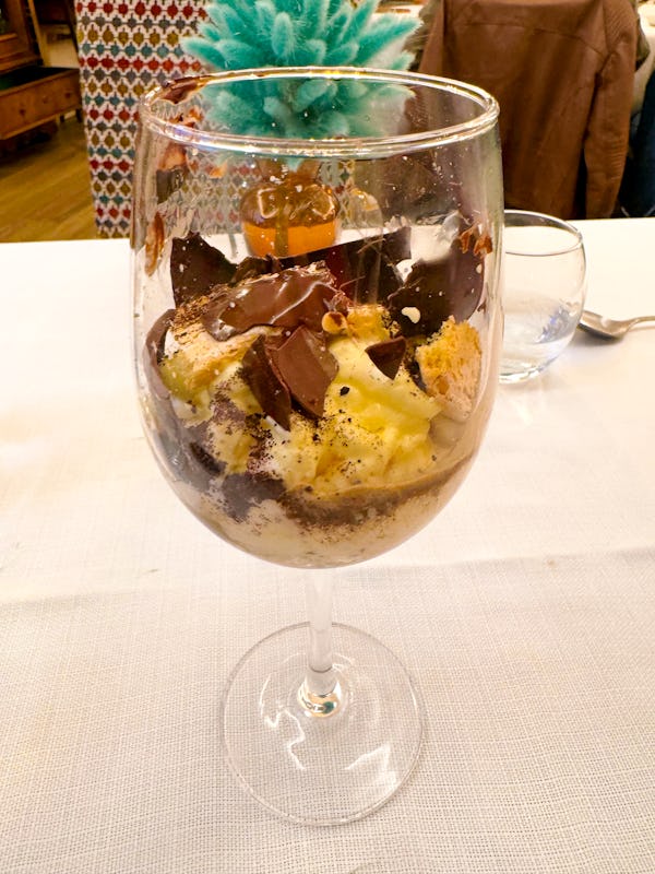 Baccara Bistro Bello