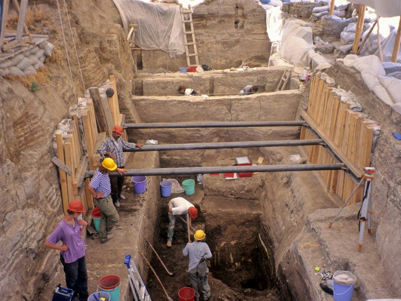 Excavations at Çatalhöyük show how closely people lived before the settlement collapsed.
