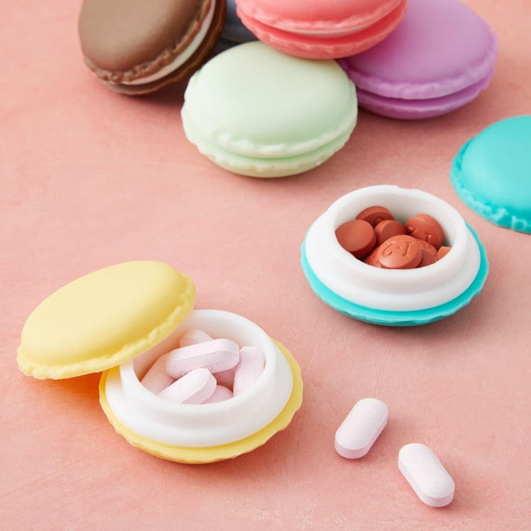 Juvale Macaron Pill Case (16-Pack)