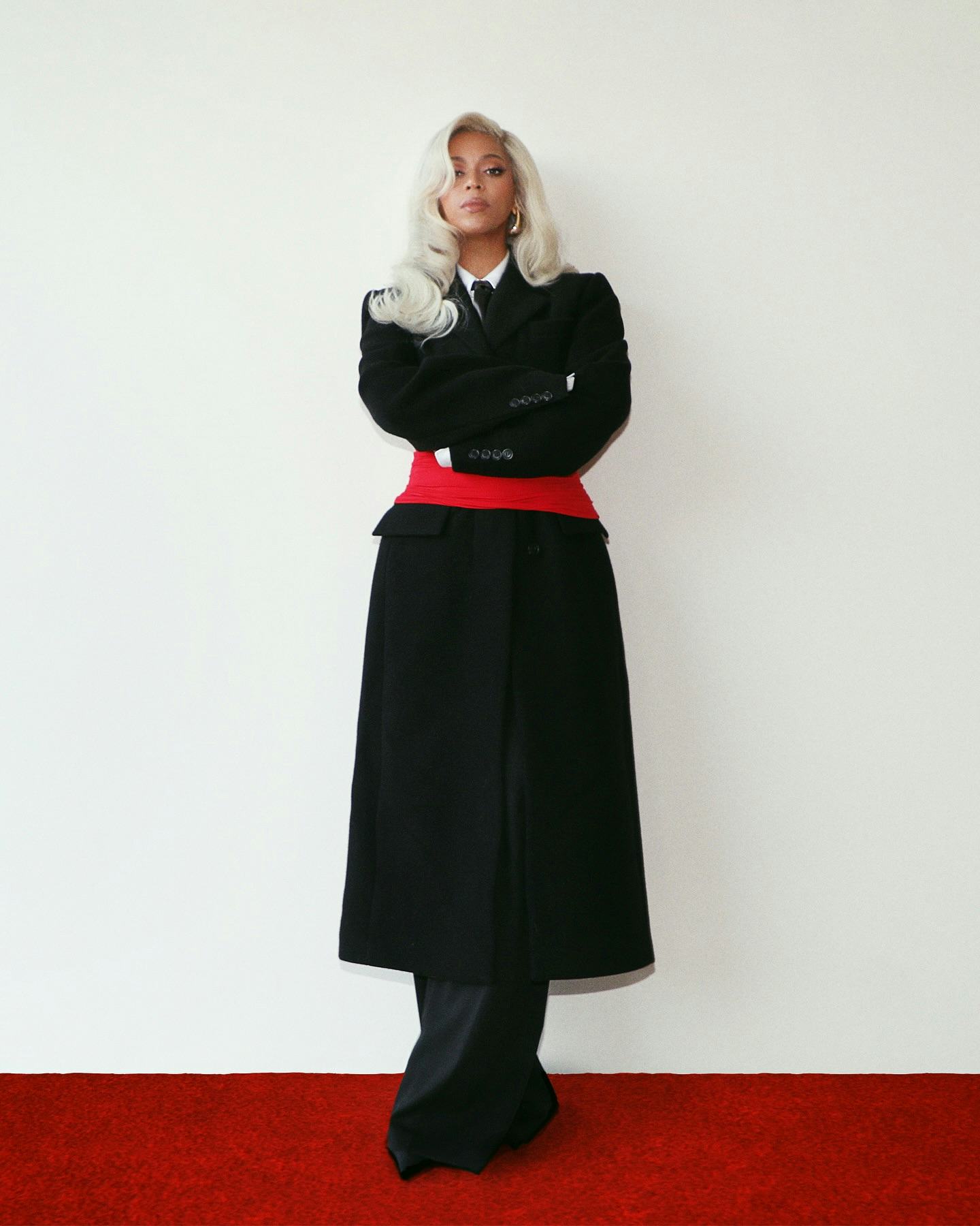 Beyonce&rsquo;s CEO-core look featured a suit and tie.