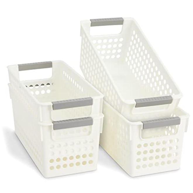 Farmlyn Creek Plastic Baskets (4-Pack)