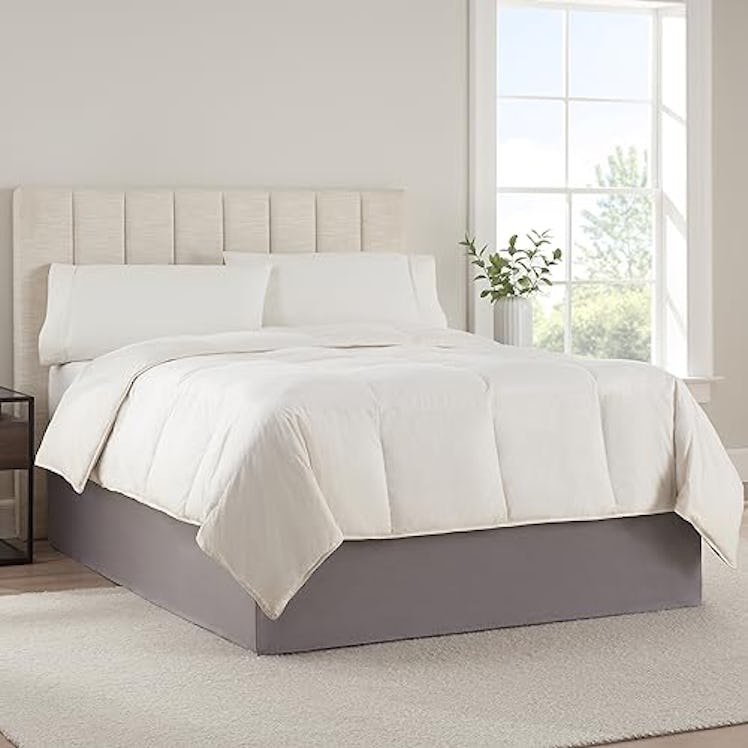 SERTA Solid Bed Skirt