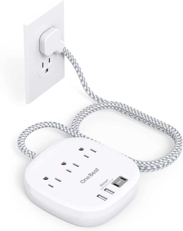 One Beat Flat-Plug Power Strip