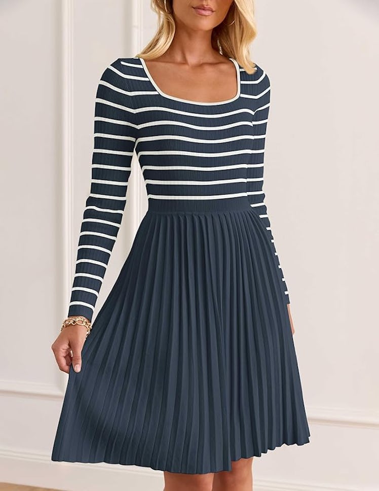 ZESICA Pleated Dress