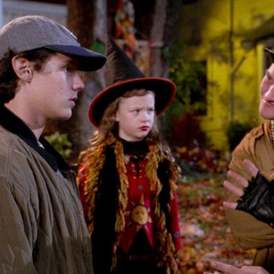 Max and Dani are the sibling main characters in the classic Halloween movie 'Hocus Pocus.'