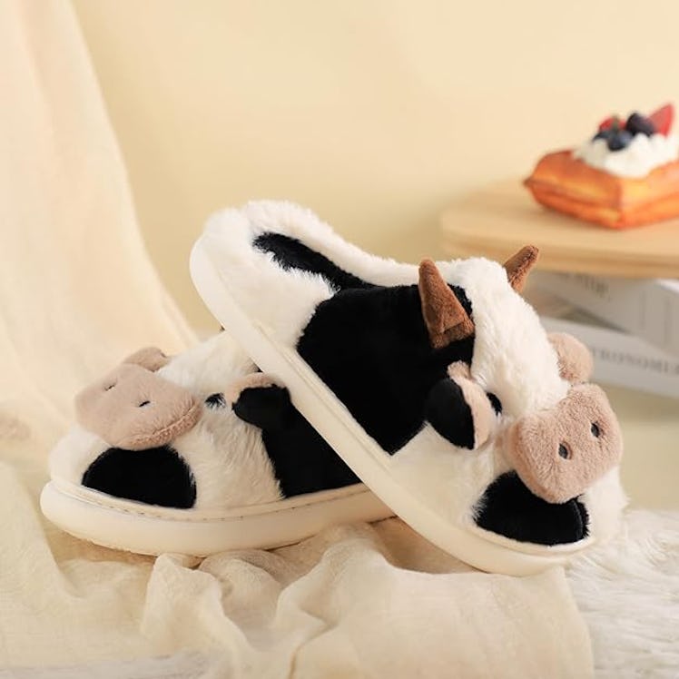 Gaolinci Cartoon Cow Cotton Slippers