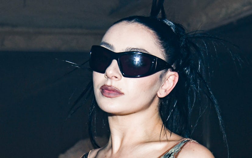 charlie xcx spiky hair