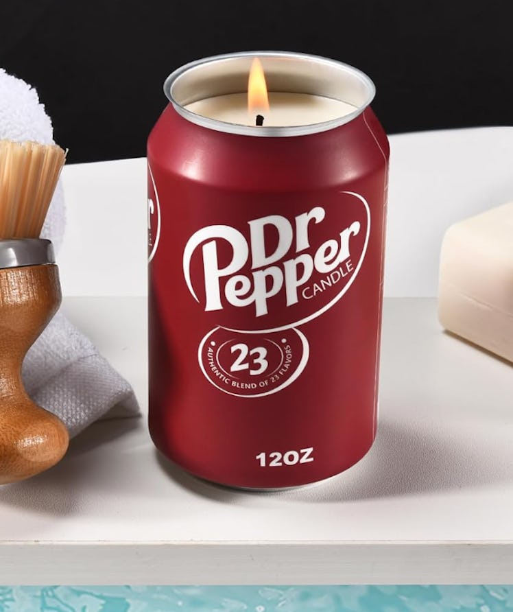 Anakz Dr. Pepper Candle