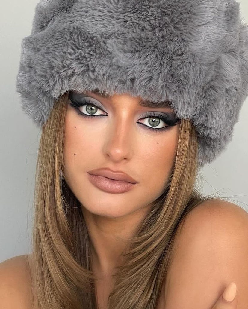 Cool-toned eyeshadow looks are on-trend for winter 2025.