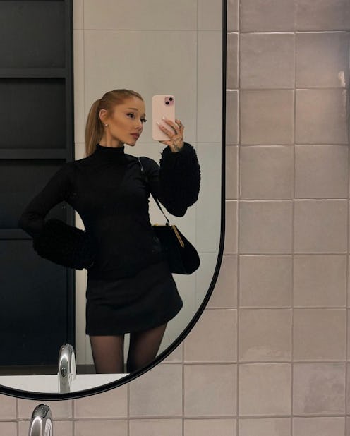 Ariana Grande blonde ponytail