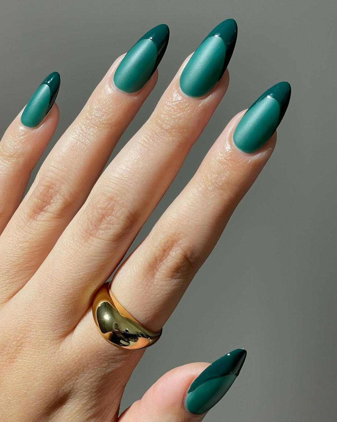 Emerald manicure for Taurus