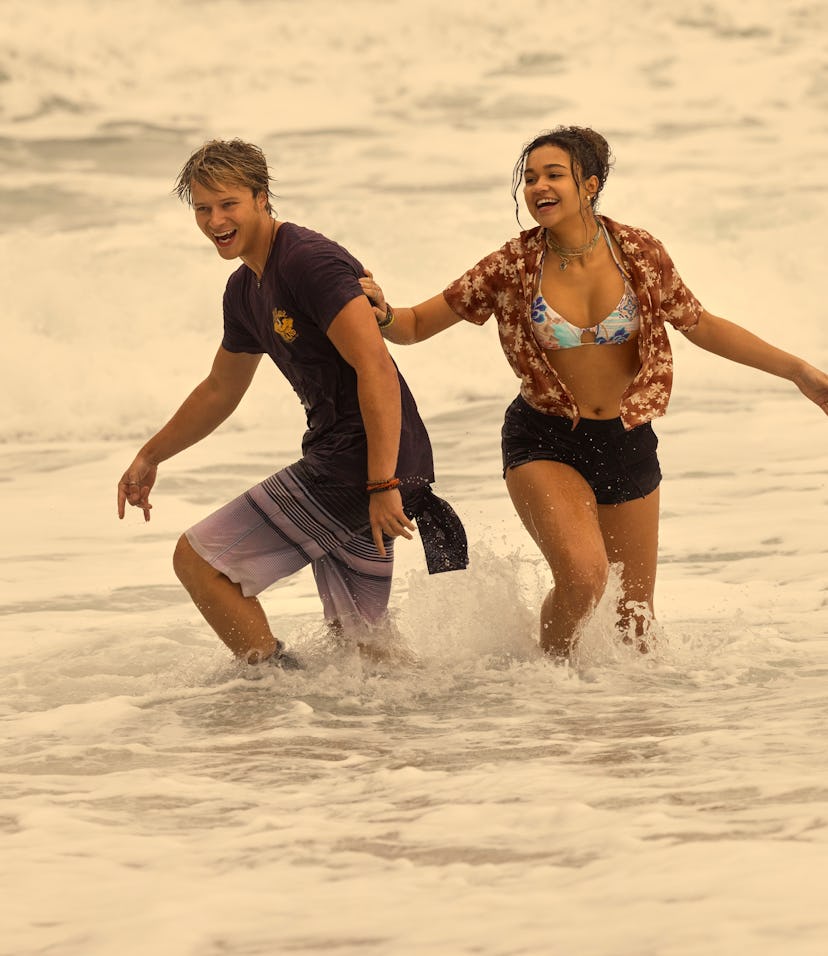 Madison Bailey compared JJ and Kiara's 'Outer Banks' relationship to Taylor Swift's "But Daddy I Lov...