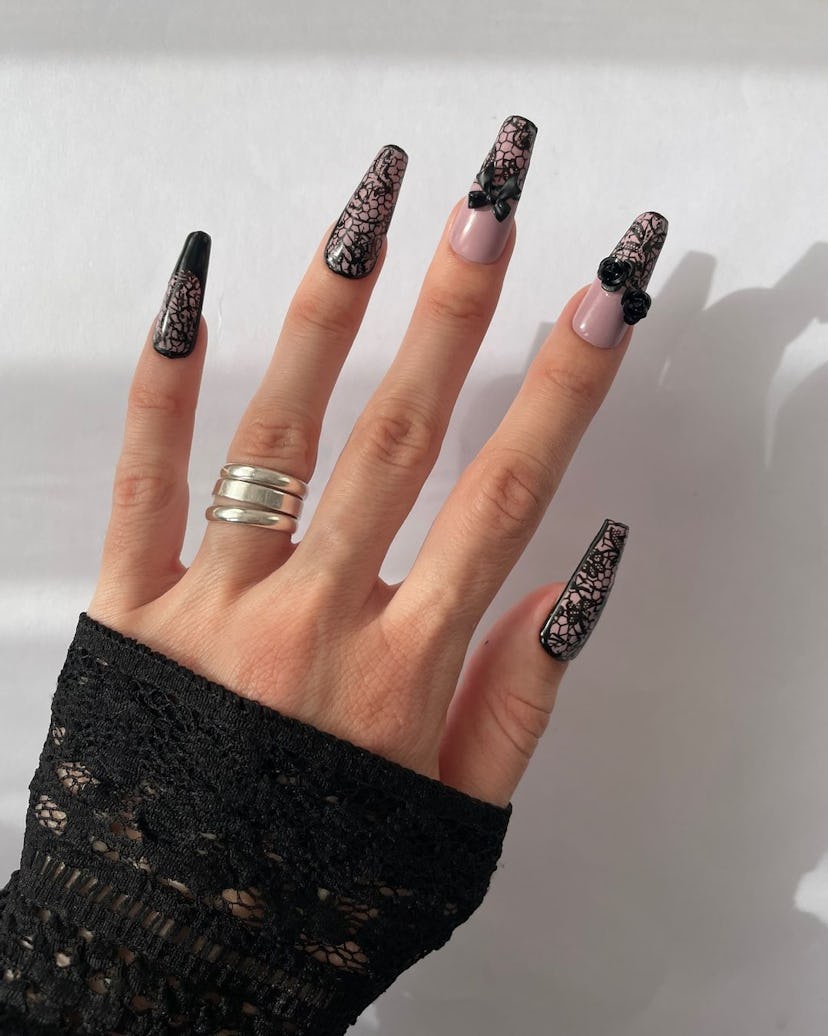 Vintage Lace Nails 2025: Elegant & Edgy