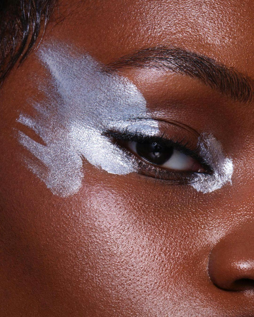 Disco eyes are trending for fall and winter 2024.