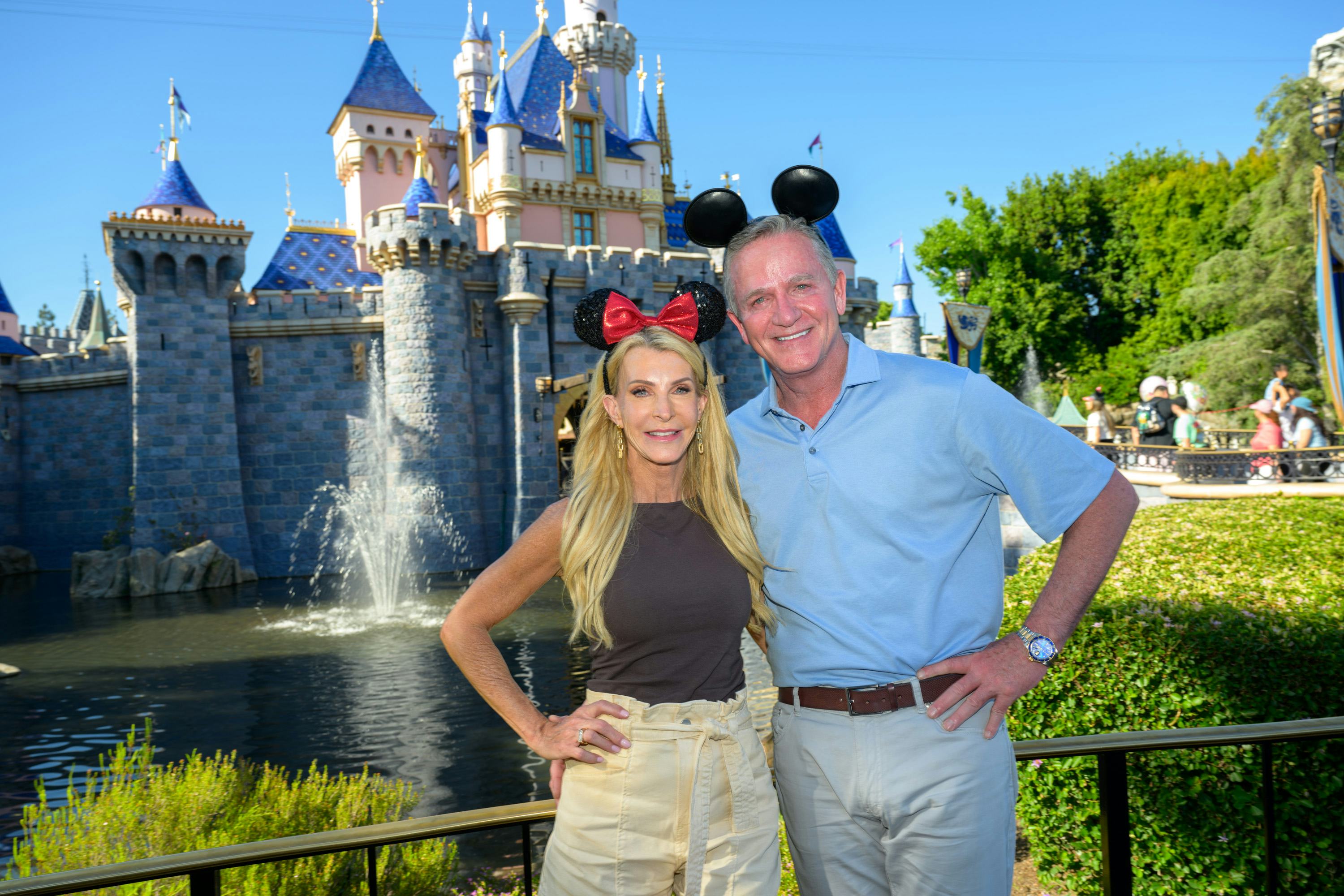 Joan and Chock on The Golden Bachelorette. Photo via ABC