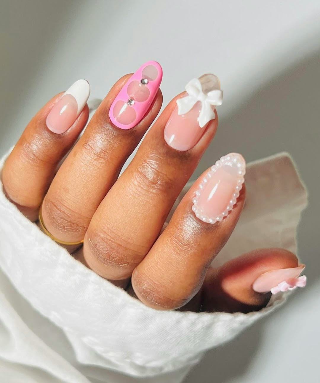 Try a pink and green &lsquo;Wicked&rsquo;-inspired manicure ahead of the film&rsquo;s premiere.