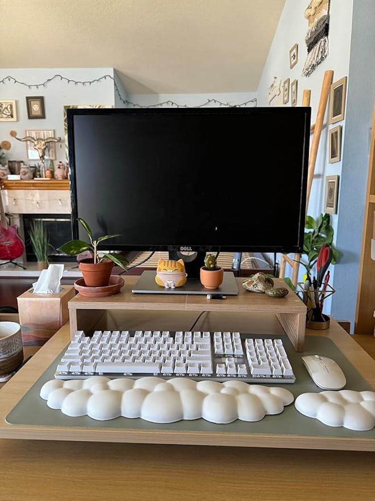 JIKIOU Leather Cloud Keyboard Wrist Rest