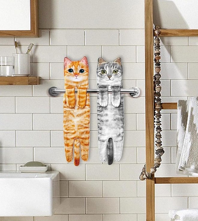 AGRIMONY Cat Hand Towel