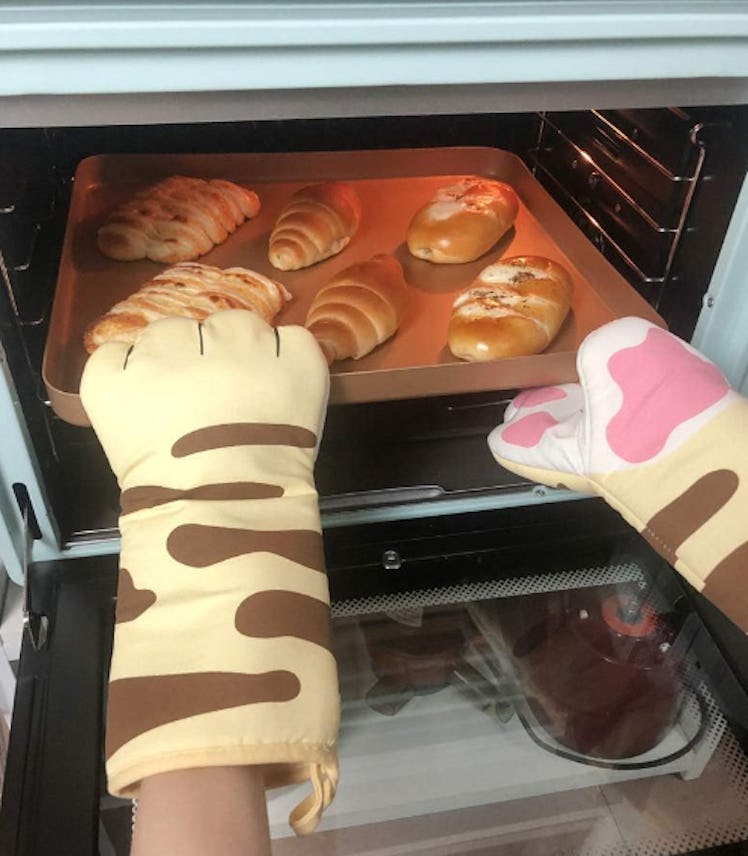 Generic Heat-Resistant Cat Oven Mitts