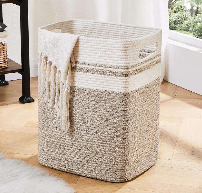 OIAHOMY Decorative Laundry Hamper