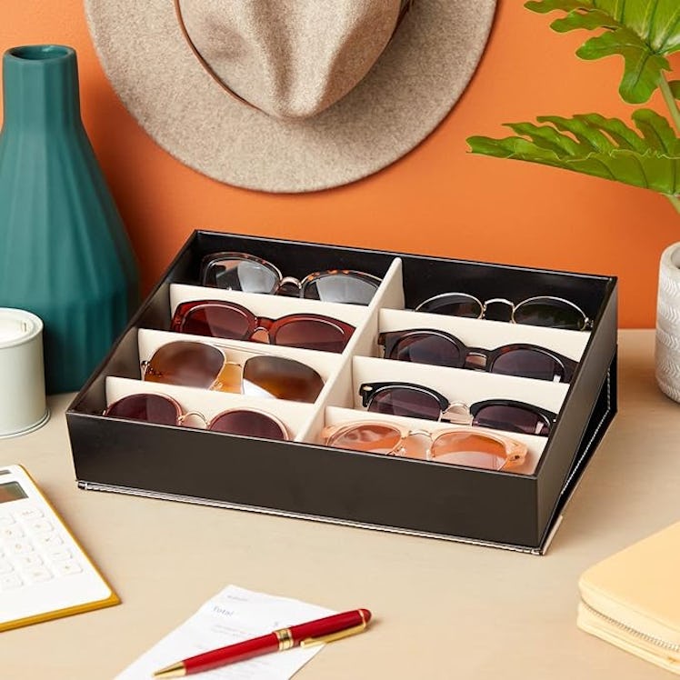 Juvale 8-Slot Glasses Storage Case