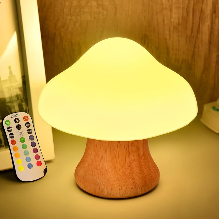 ANGTUO Wooden Mushroom Lamp