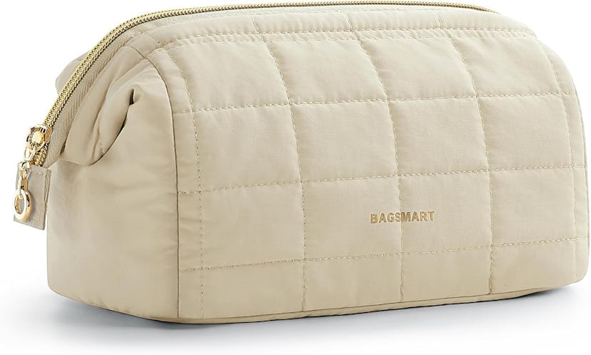 BAGSMART Quilted Makeup Bag