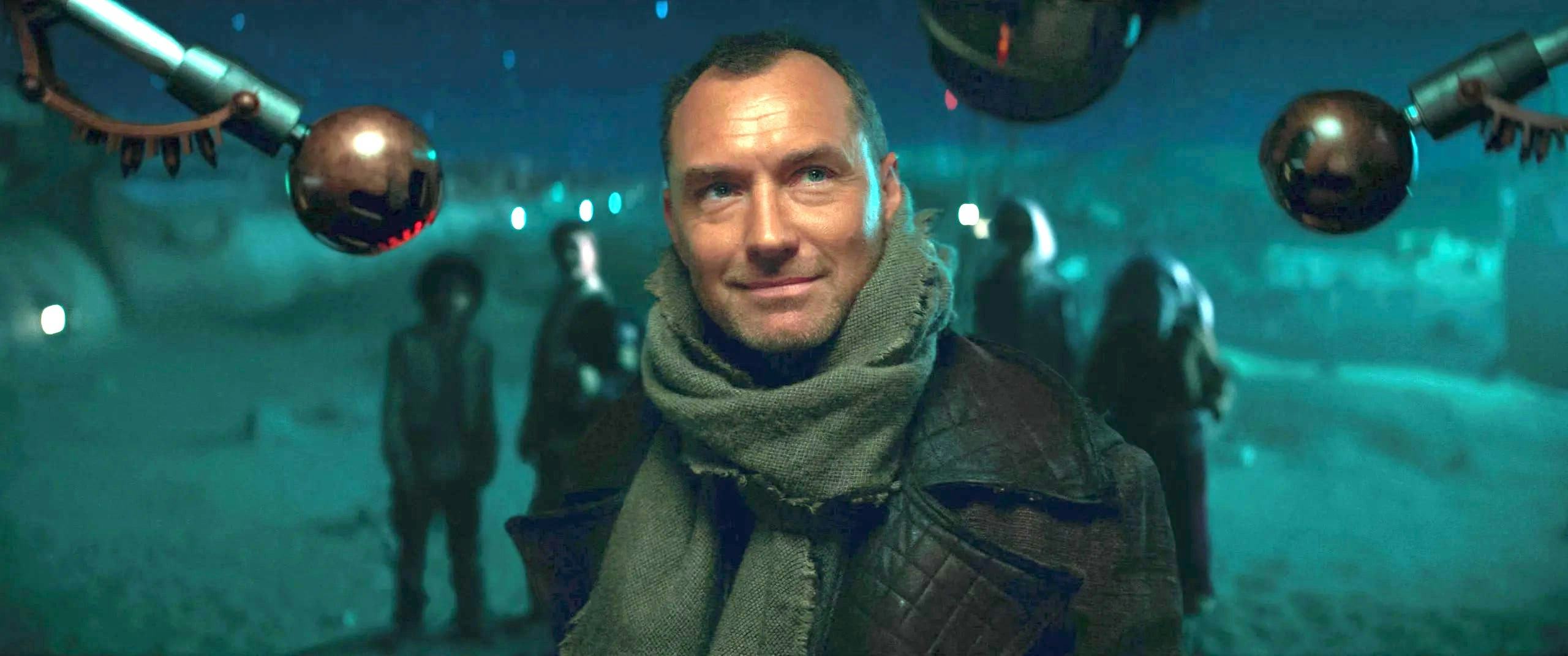 Jude Law Might Have Just Answered a Big Star Wars Mystery