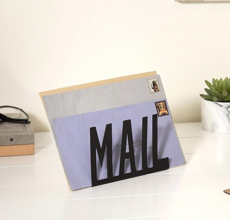 MyGift Mail Holder