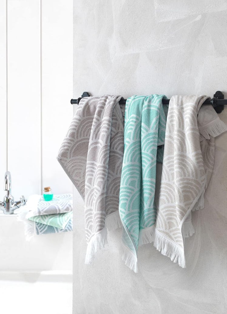  sea me at home Hand Towels (Set of 2)