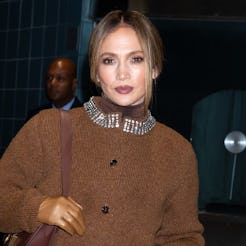 Jennifer Lopez before and after wearing super baggy jeans with UGGs.