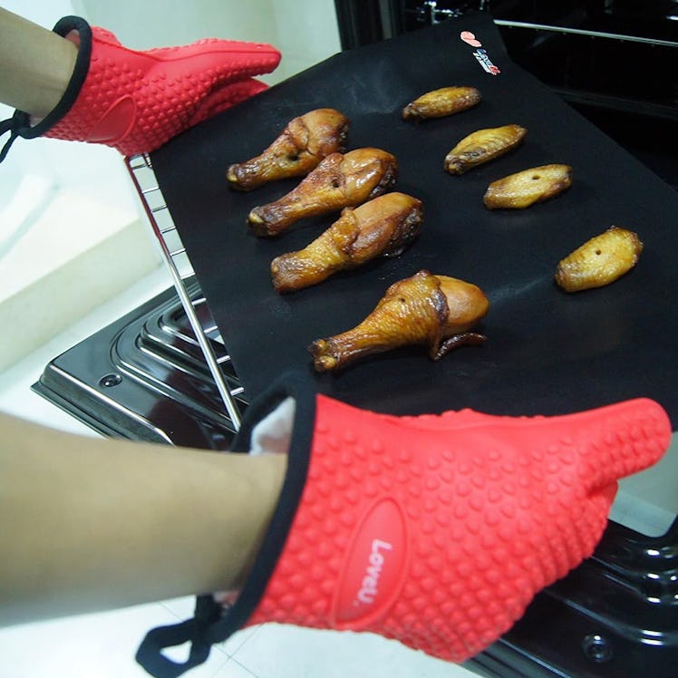 Loveuing Silicone Oven Mitts (1 Pair)