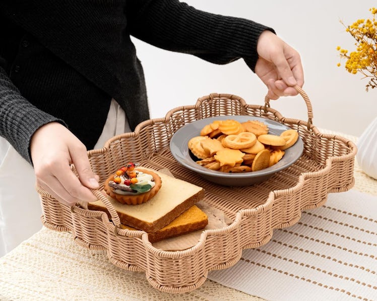 GRANNY SAYS Scalloped Edge Rectangle Serving Tray