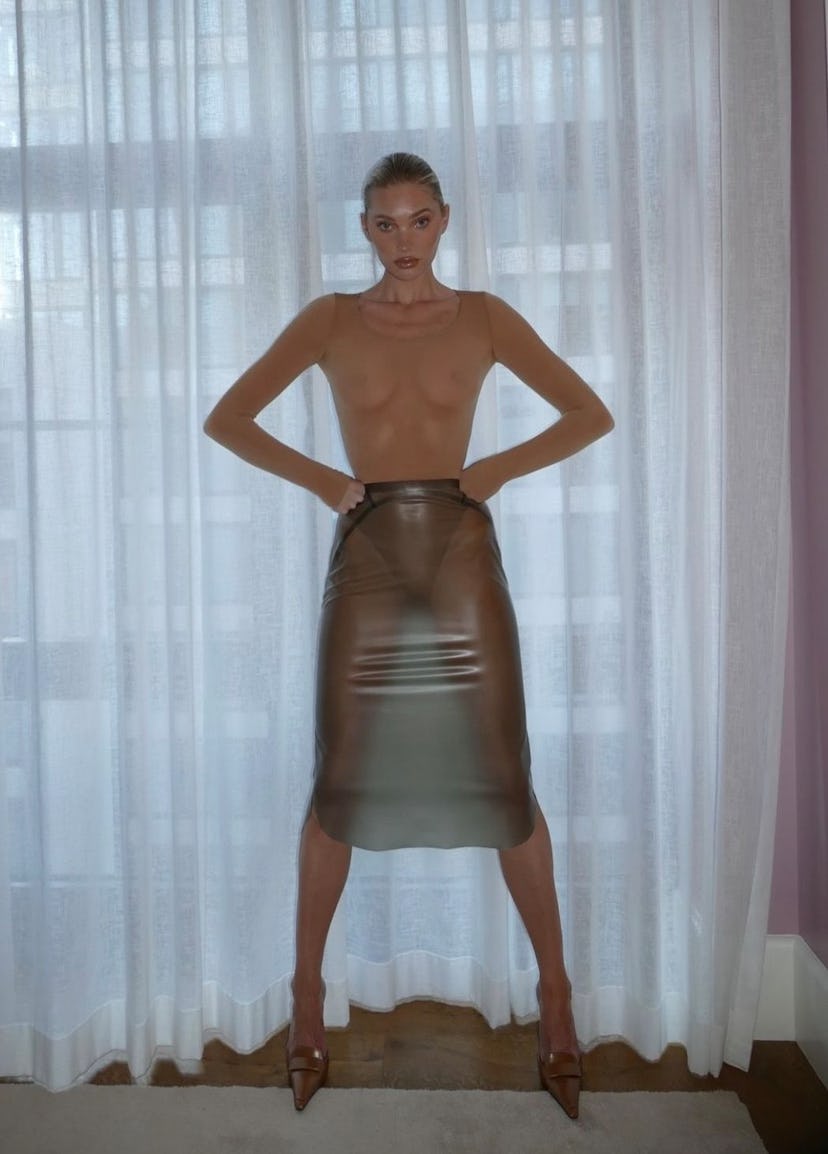 Elsa Hosk Freed The Nipple & Exposed Her Undies In Double Latex