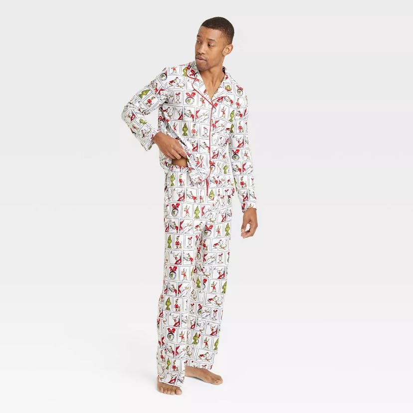 The Grinch Men's Family Sleep Coat Pajama Set, super cute family matching christmas pajamas