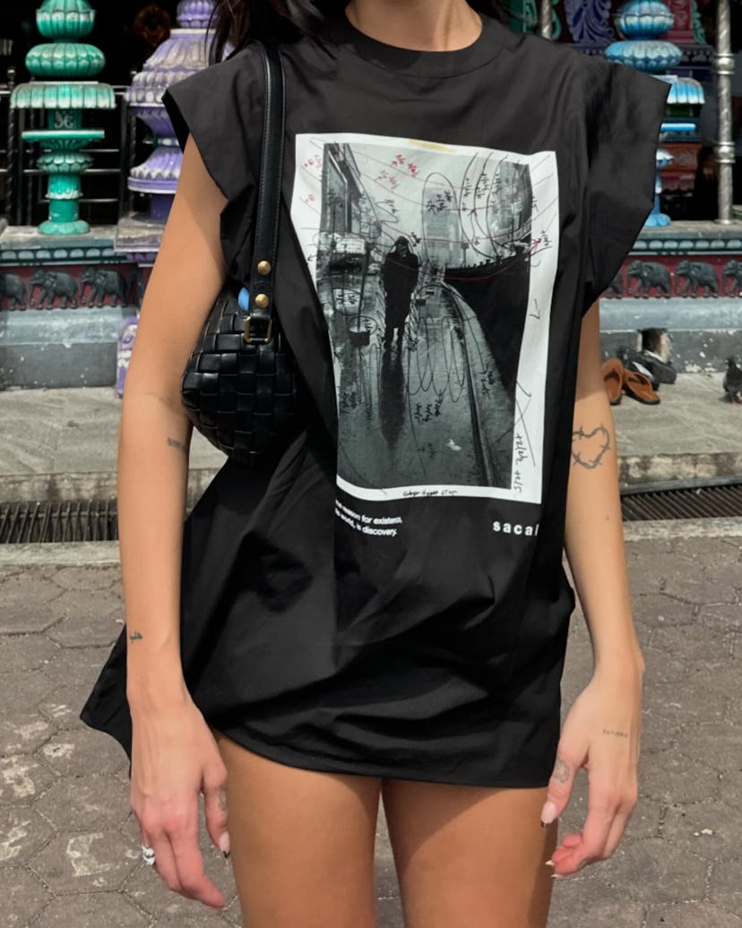 Dua Lipa forgot to wear pants.